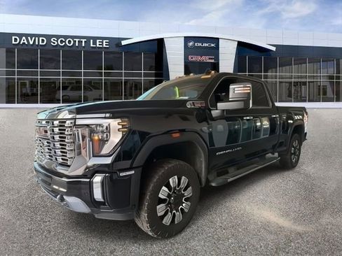 Used 2024 GMC Sierra 2500 Denali w/ Denali Reserve Package image 10