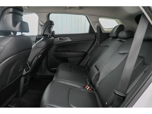 Used 2023 Kia Sportage EX FWD image 21