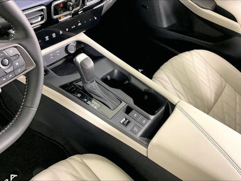 New 2026 Nissan Sentra SL w/ Floor Mat Package FWD image 12