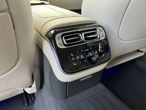 New 2026 Mercedes-Benz S 580 4MATIC Sedan image 24