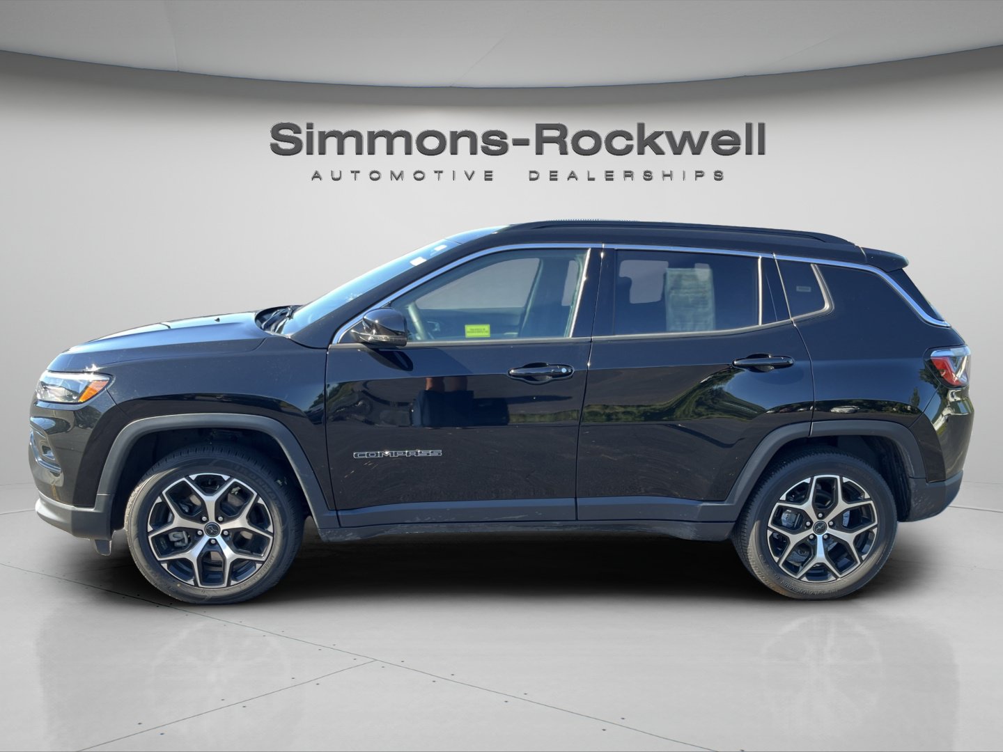 Used 2025 Jeep Compass Limited AWD/4WD image 2