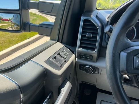 Used 2021 Ford F250 XLT w/ XLT Premium Package AWD/4WD image 20