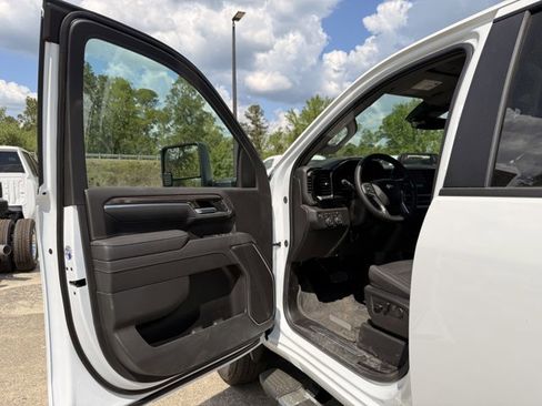 New 2026 Chevrolet Silverado 3500 LT w/ Convenience Package image 13