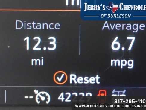 Used 2022 Chevrolet Silverado 2500 LT w/ Convenience Package AWD/4WD image 9