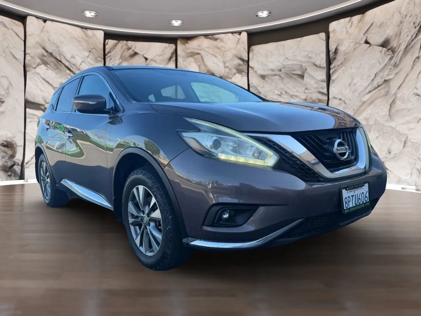 Used 2015 Nissan Murano S FWD image 3