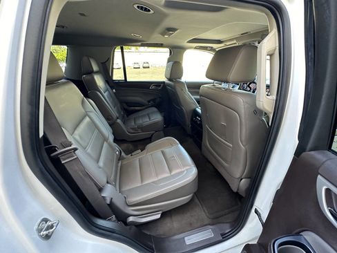 Used 2016 GMC Yukon Denali w/ Enhanced Security Package AWD/4WD image 18