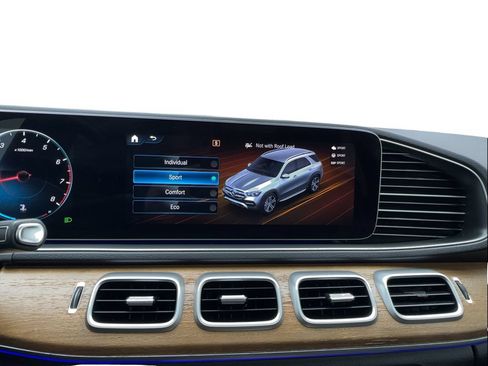 Used 2021 Mercedes-Benz GLE 350 w/ AMG Line Exterior image 47