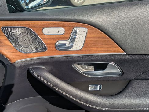 Certified 2025 Mercedes-Benz GLE 580 4MATIC image 39