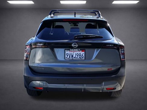 Used 2025 Nissan Kicks SR image 5