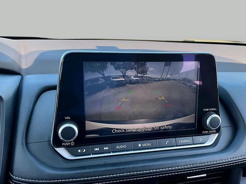 Certified 2023 Nissan Rogue S FWD image 23