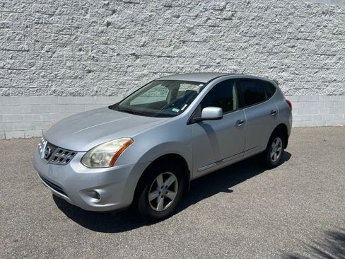 Used 2013 Nissan Rogue S w/ Special Edition Pkg image 1