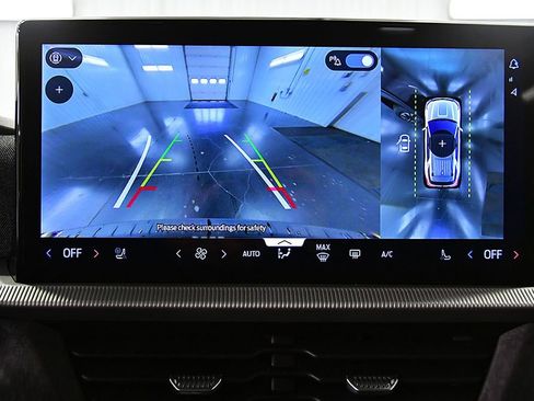 New 2026 Ford Explorer Platinum image 25