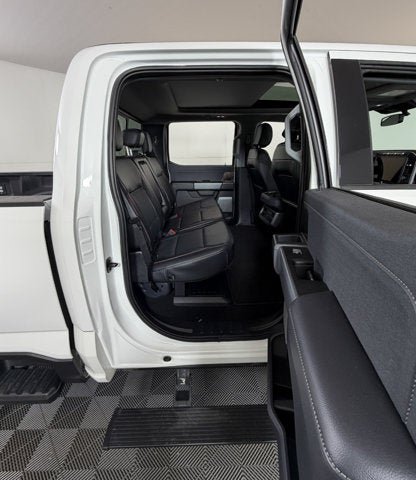 Used 2024 Ford F250 Lariat w/ Lariat Ultimate Package AWD/4WD image 5