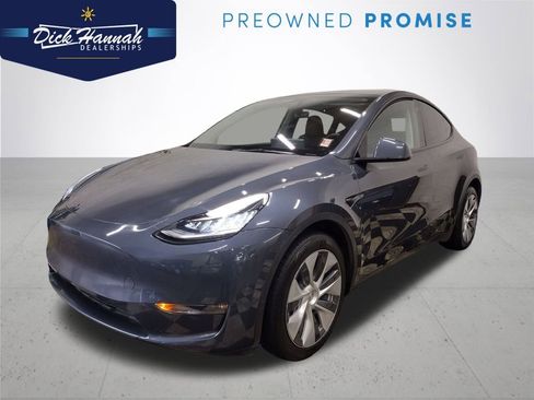 Used 2023 Tesla Model Y Long Range image 1