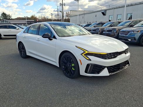 New 2026 Kia K5 GT image 2