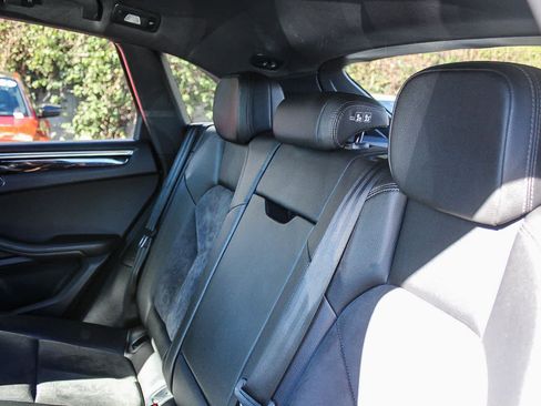 Used 2020 Porsche Macan image 18