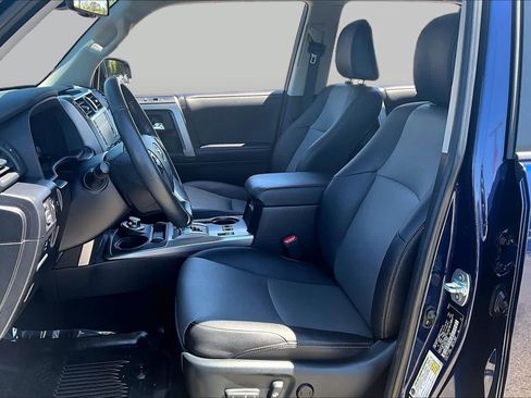 Used 2023 Toyota 4Runner SR5 Premium w/ Moonroof Package AWD/4WD image 7