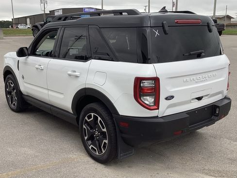 Used 2022 Ford Bronco Sport Outer Banks w/ Tech Package AWD/4WD image 7