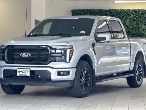 Certified 2025 Ford F150 Lariat w/ Equipment Group 502A High AWD/4WD image 8