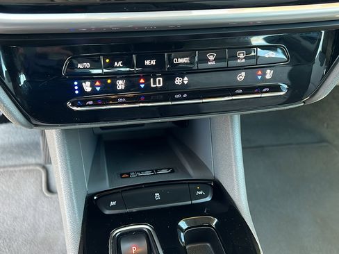 Used 2023 Chevrolet Bolt EUV Premier w/ Sun & Sound Package FWD image 24