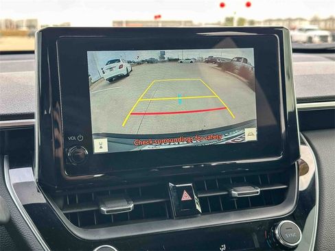 Used 2024 Toyota Corolla Cross XSE image 31