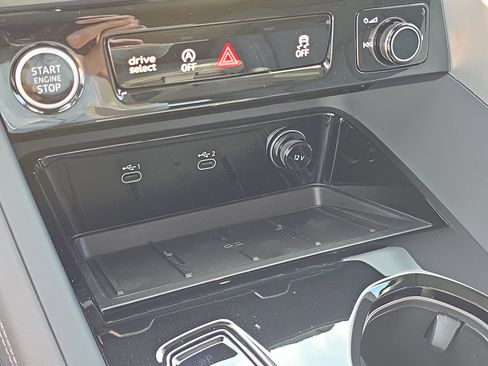 New 2025 Audi Q5 Prestige image 28