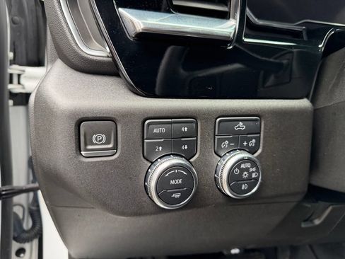 Used 2024 GMC Sierra 1500 Elevation AWD/4WD image 18