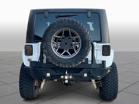 Used 2018 Jeep Wrangler Sport image 5