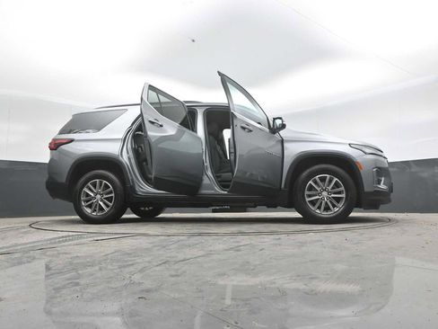 Used 2023 Chevrolet Traverse LT FWD image 61