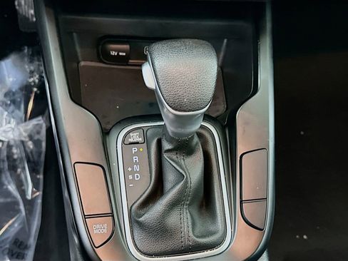 Used 2024 Kia Soul LX w/ Option Group 015 FWD image 21