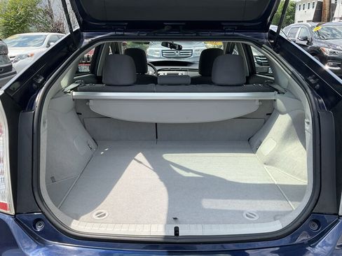 Used 2013 Toyota Prius Three w/ Solar Roof Pkg FWD image 11