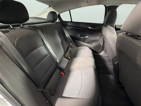 Used 2018 Chevrolet Cruze LS FWD image 27