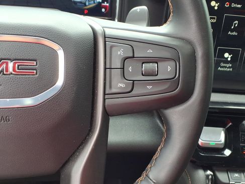 Used 2024 GMC Sierra 1500 AT4 w/ Technology Package image 19