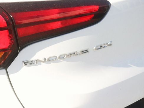 Used 2022 Buick Encore GX Select image 8