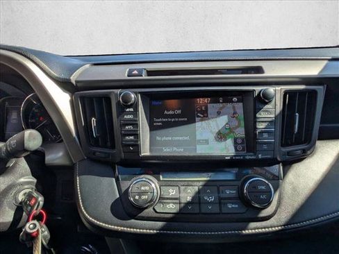 Used 2016 Toyota RAV4 XLE image 15