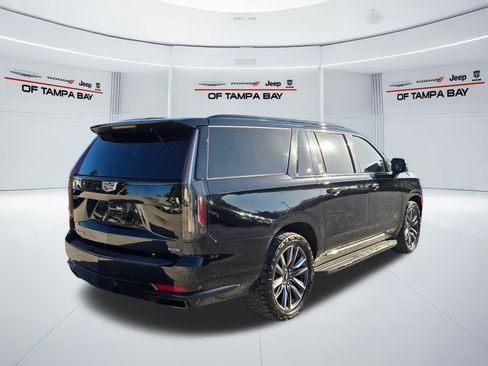 Used 2021 Cadillac Escalade ESV Sport w/ Driver Assist Tech Package AWD/4WD image 6