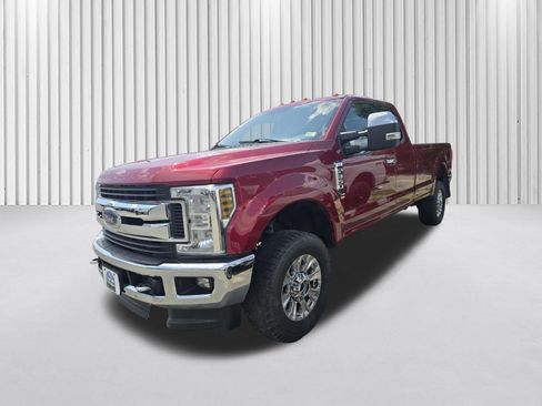 Used 2019 Ford F350 XLT w/ XLT Premium Package AWD/4WD image 3