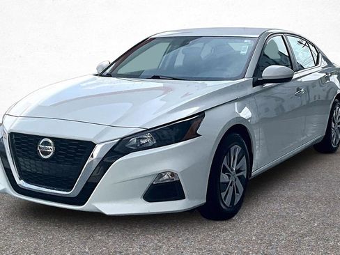 Used 2022 Nissan Altima 2.5 S FWD image 4