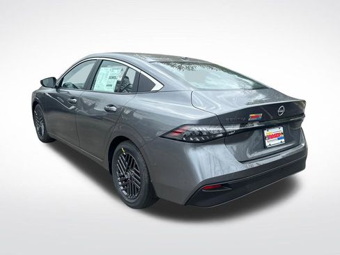 New 2026 Nissan Sentra SV w/ SV Convenience Package FWD image 3