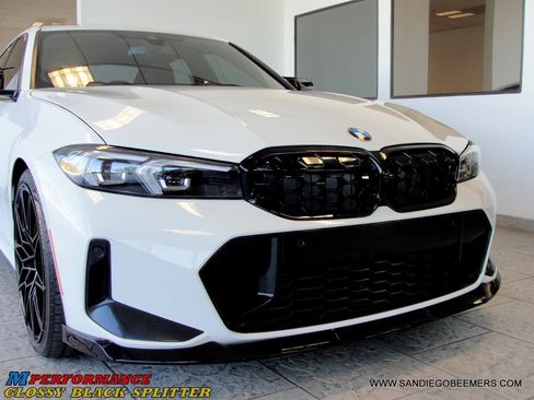 Used 2023 BMW 330i Sedan w/ M Sport Package RWD image 10