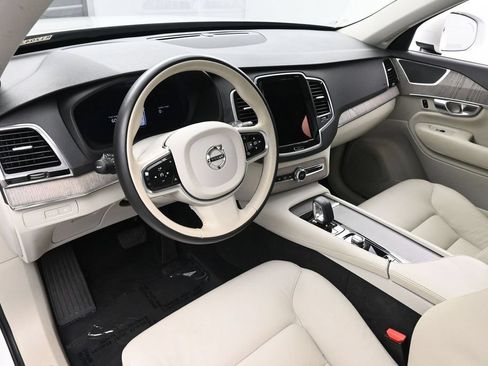 Used 2024 Volvo XC90 T8 Plus AWD/4WD image 10