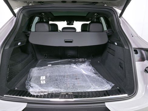 New 2026 Porsche Cayenne AWD/4WD image 29