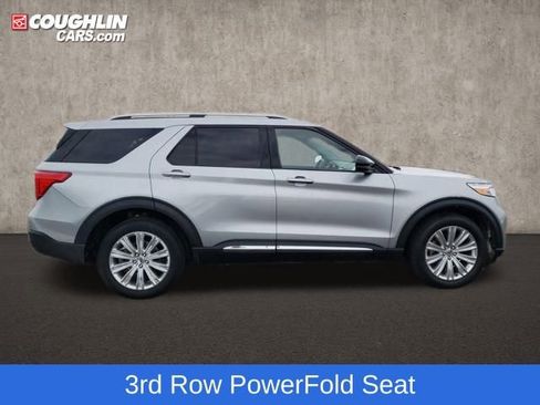 Used 2022 Ford Explorer Limited w/ Equipment Group 301A image 11