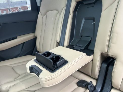 Certified 2025 Audi Q7 3.0T Prestige w/ Prestige Package image 23