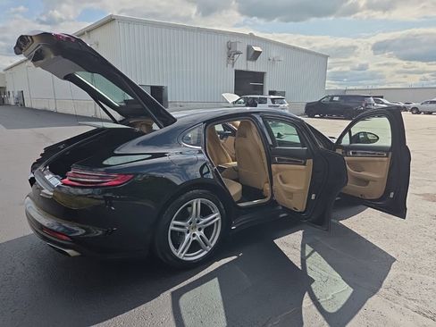 Used 2018 Porsche Panamera 4 AWD/4WD image 13