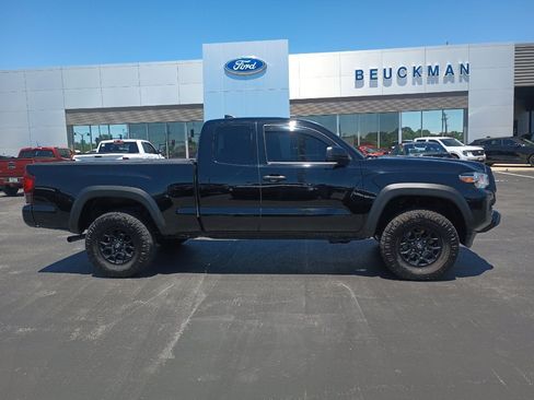 Used 2020 Toyota Tacoma SR w/ SX Package AWD/4WD image 9