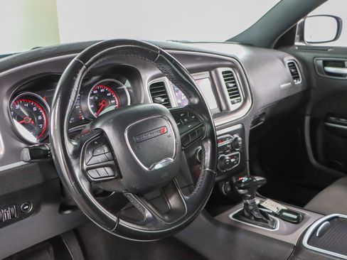 Used 2022 Dodge Charger SXT image 22