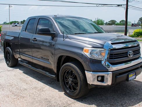 Used 2014 Toyota Tundra SR5 w/ SR5 Upgrade Package RWD image 8