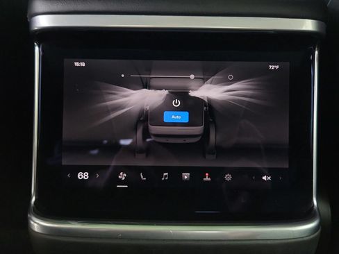 Used 2022 Tesla Model S AWD/4WD image 23