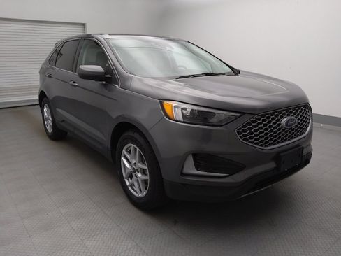 Used 2023 Ford Edge SEL image 13